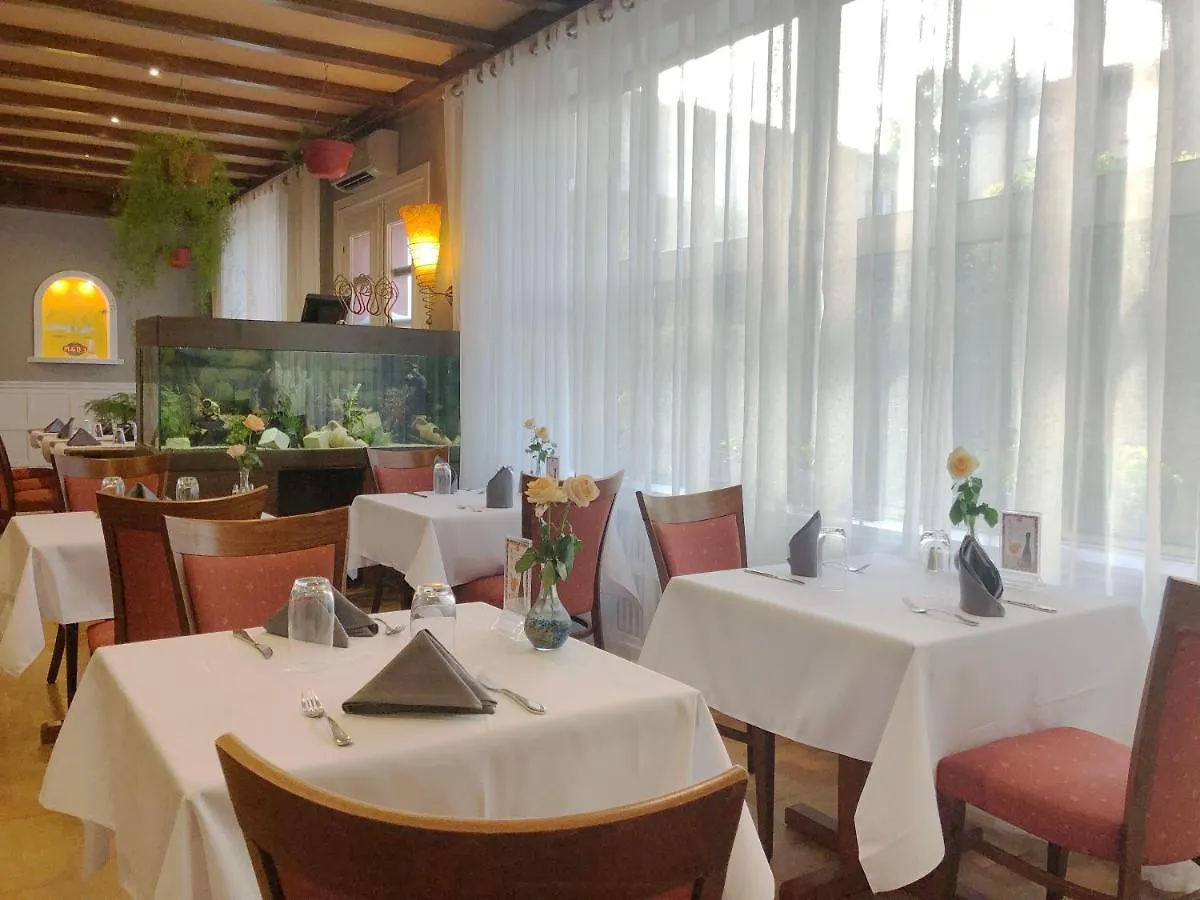 L'Embleme - Boutique Hotel Beaurepaire