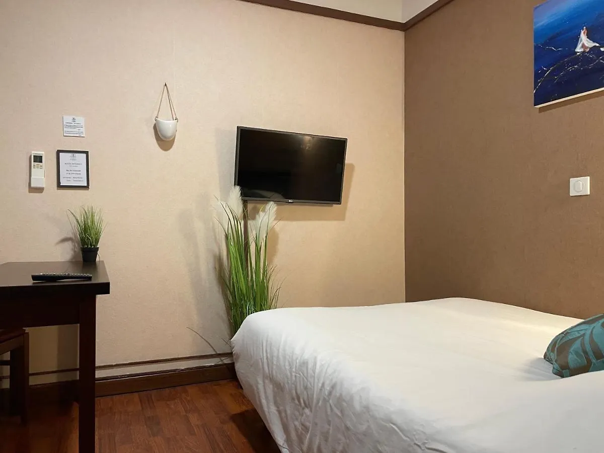 L'Embleme - Boutique Hotel Beaurepaire  0*, Beaurepaire (Isere) France