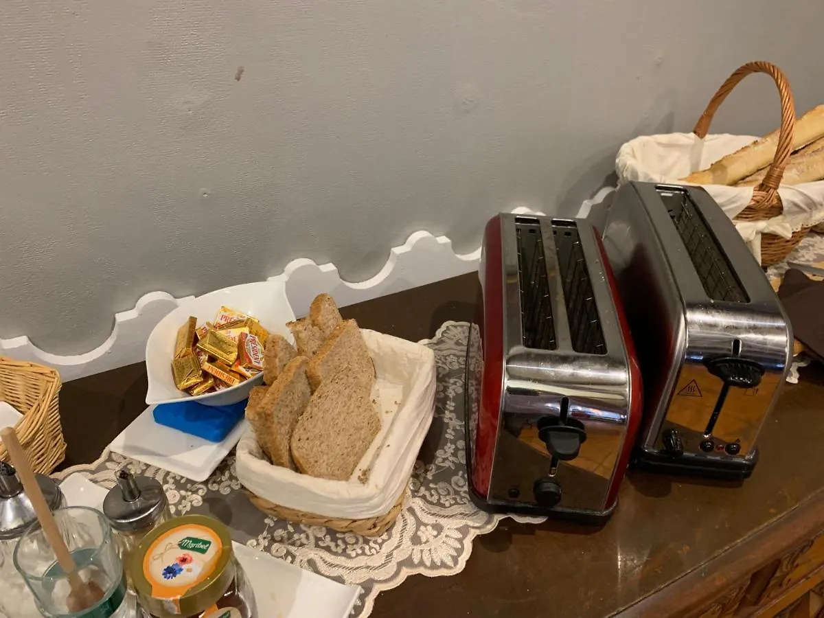 L'Embleme - Boutique Hotel Beaurepaire