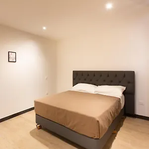 Léonard De Vinci Ii Hotel Paris