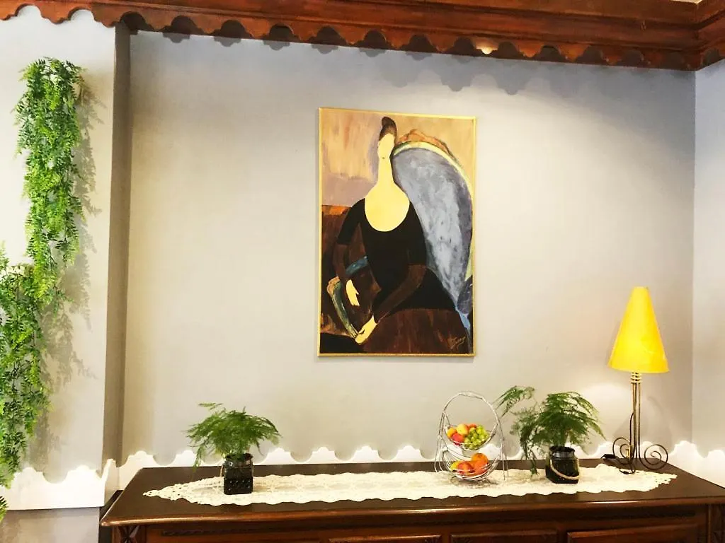 L'Embleme - Boutique Hotel Beaurepaire