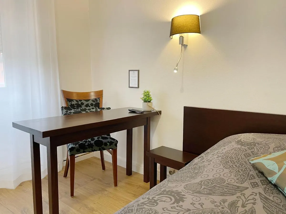 L'Embleme - Boutique Hotel Beaurepaire   Beaurepaire (Isere)